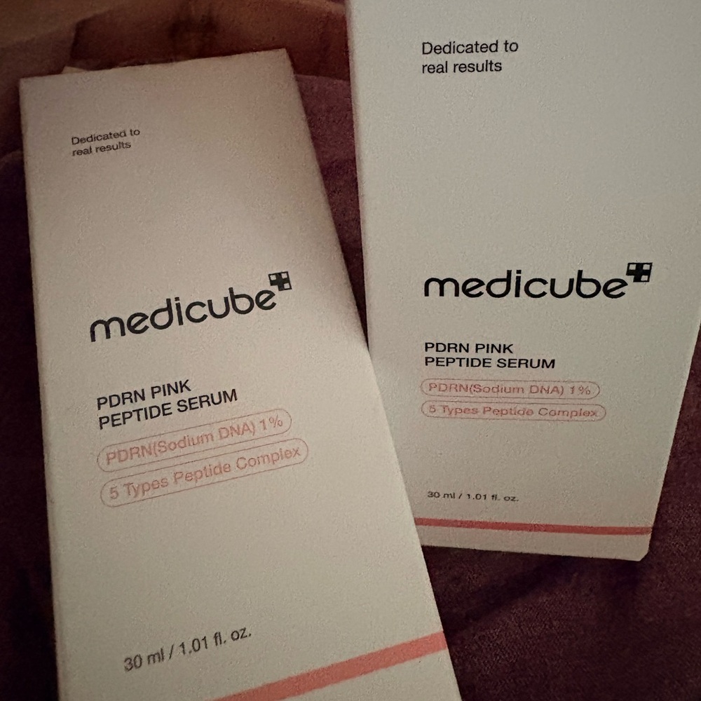 Medicube PDRN Pink Peptide Serum